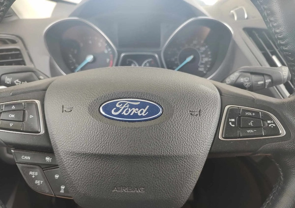 Ford Escape cena 85200 przebieg: 81100, rok produkcji 2019 z Ostróda małe 191